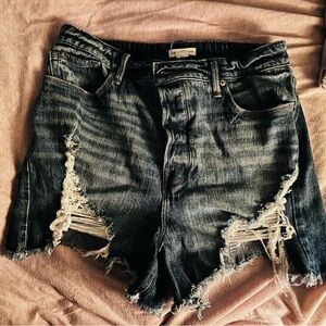 Good American distressed shorts, US size 10.